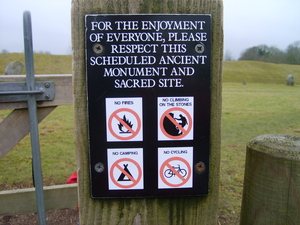 Avebury Signs.jpg