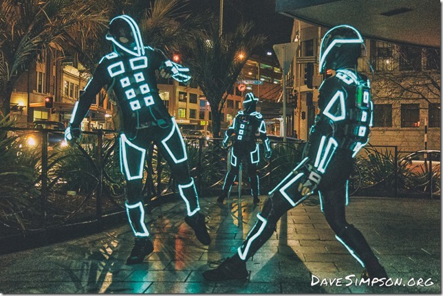 160804_Robotic Light Dancers_02