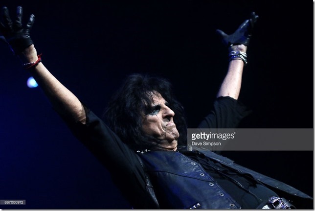 AUCKLAND, NEW ZEALAND - OCTOBER 27: Alice Cooper performs at The Trusts Arena on October 27, 2017 in Auckland, New Zealand. (Photo by Dave Simpson/WireImage)